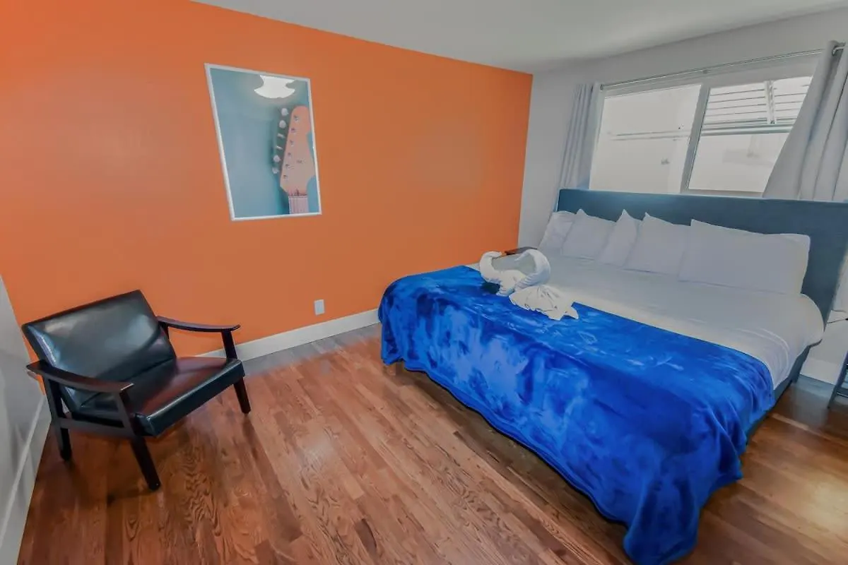 Family Reno Retreat With King Beds And Large Yard Villa 0*,